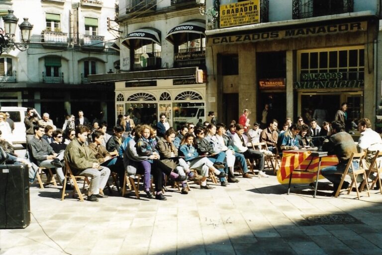 Aula ubierta l'aragones en a carrera